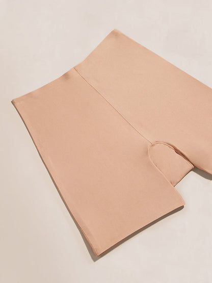 Truekind® Seamless Stretch Mid-Waist Short